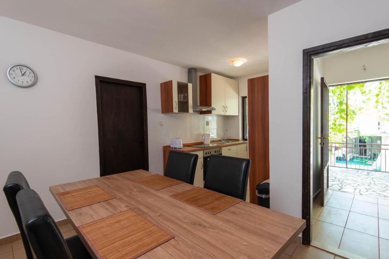 Apartments Ljiljana Orebić Екстериор снимка