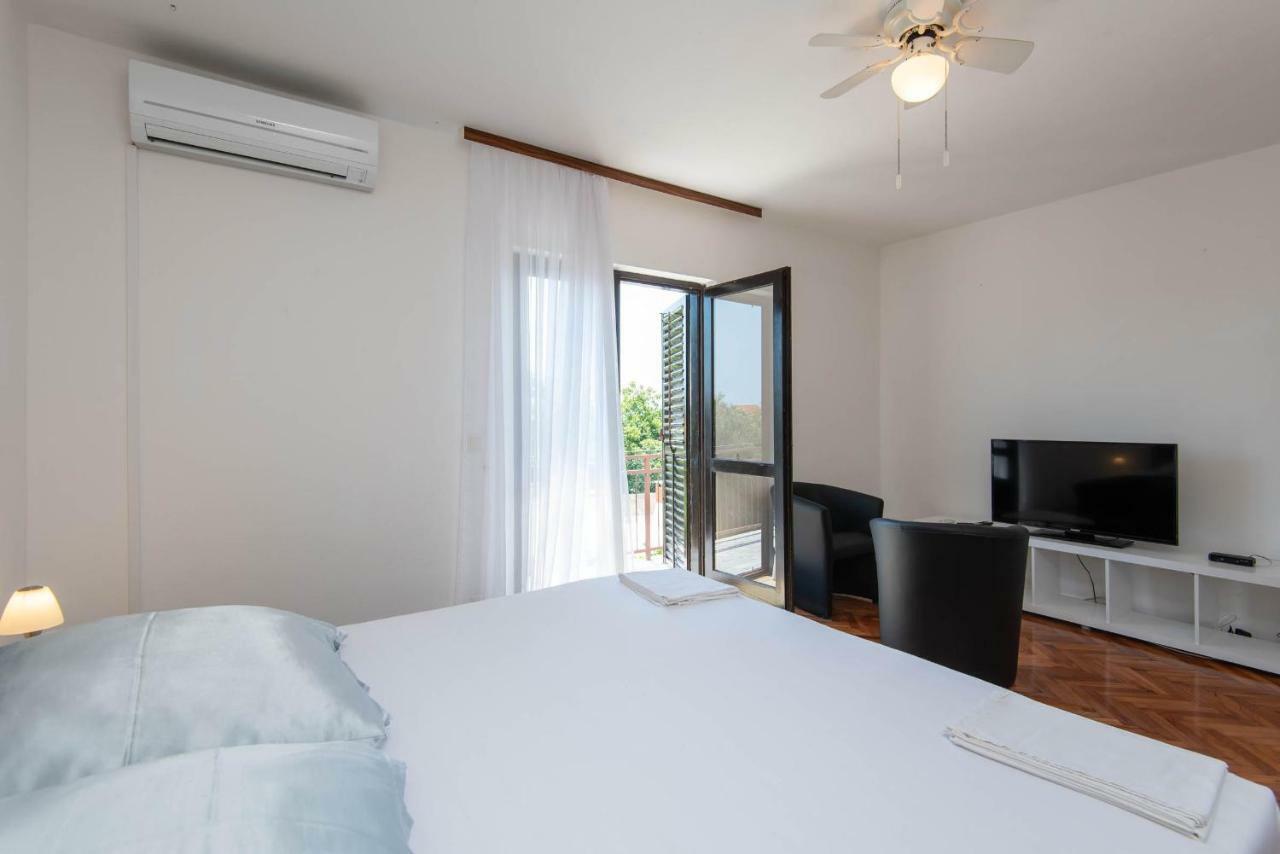 Apartments Ljiljana Orebić Екстериор снимка