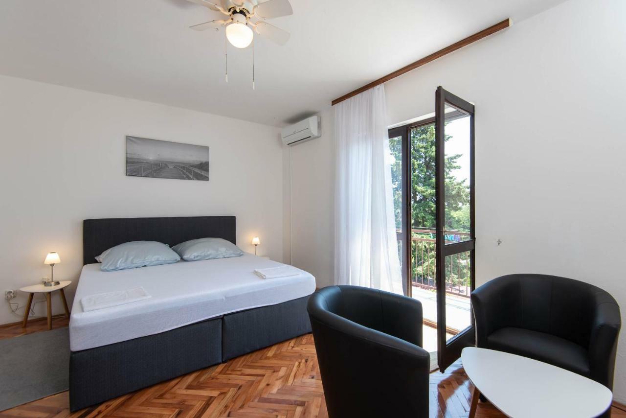 Apartments Ljiljana Orebić Екстериор снимка